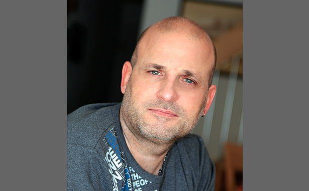 Webmaster création de sites dynamiques relooking gestion référencement naturel SEO payant SEA webmarketing nom de domaine hébergement Lausanne Echallens Vaud Neuchâtel Jura Fribourg Valais Suisse